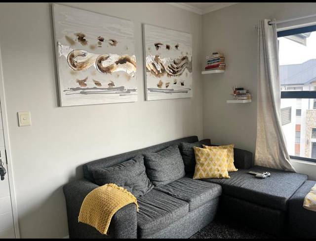 1 BEDROOM APARTMENT FOR SALE IN OLIVEDALE